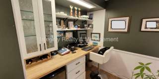 4 Bed/3.5 Bath, 3306 Sqft - 10074 E Lake Dr. Gallery 17