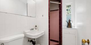 Fully Furnished: 3 bed/ 2 Bath Mid-Century Home w/views of Griffith Observatory in the Hollywood Hills! Gallery 18