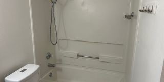 GORGEOUS Downtown Apartment!!! Gallery 12