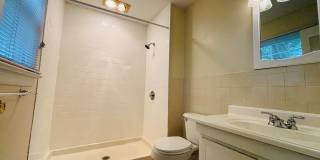 4 Bedroom, 2.5 Bath Townhouse Gallery 18