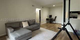 733 Riverside Dr Gallery 3