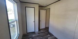 25 Lexington St Gallery 10