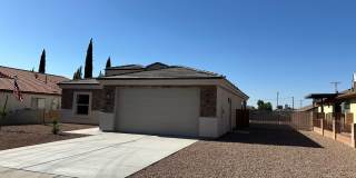 Beautiful 2024 Built 3 Bedroom, 2 bathroom home with RV Parking Gallery 3
