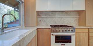 Spacious 4bd 2.5ba Home - Avail. Now! Gallery 10