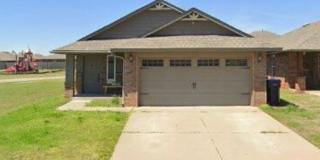Immaculate 3 bed 2 bath in Mustang Schools, ready for move in on or before July 1st! Gallery 1