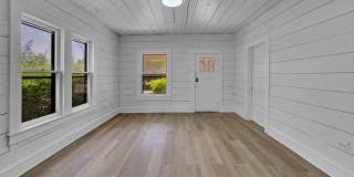 Spacious 3 Bed - 1 Bath House Near Downtown Spacious 3 Bed - 1 Bath House Near Downtown Gallery 8