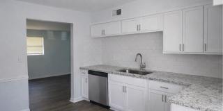 Dodson Courtyard Apartments 1 & 2 Bedrooms Available Gallery 3