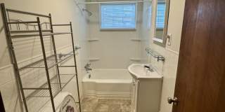 1393 Saratoga Avenue Gallery 13