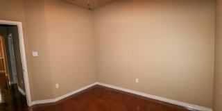 Available Now: 4 bedroom house Gallery 16