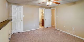 7600 Roscommon Court Gallery 20