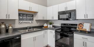 Authentix Kalamazoo Apartments Gallery 6