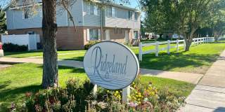 3 bed 1.5 bath townhome/condo available Soon! 3 bed 1.5 bath townhome/condo available Soon! Gallery 1