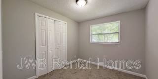 7762 Lake Park Dr Gallery 8