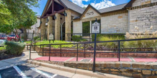 Mission Oaks Apartment Homes Gallery 24