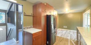 Spacious Port Orchard Split-Level with A/C, Two Living Areas & Fenced Backyard Gallery 5