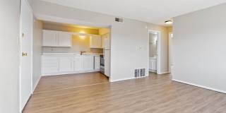 Leavitt Park Apartments - Building 1014 Gallery 2