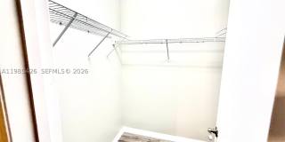 210 SW Voltair Ter Gallery 19