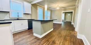 3 bedroom, 2 bathroom recently updated in Cooper Young Gallery 8