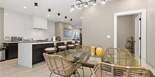 240 E Jefferson St Gallery 23