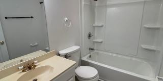 2bd 1.5ba Townhouse w/ Bonus Rm & Deck Gallery 7