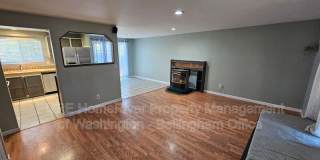 2400 Carpenter Street Gallery 6