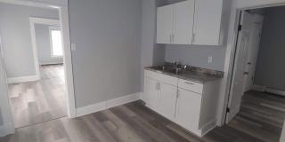 729 Montana Avenue Gallery 7