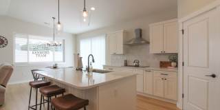 FURNISHED: 2 Bedroom, 2 Bath Home in West Richland Gallery 5