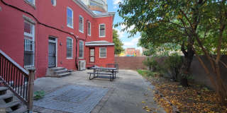804 HOLLINS Street Gallery 41