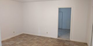 2228 Yew St Gallery 6