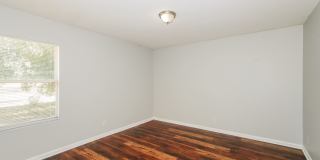 Newly Renovated Single Family Home | 4 BR/2BA | Partially fenced  front yard Gallery 10