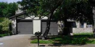 NICE 3 BEDROOM AND 2 BATH DUPLEX IN GREAT LOCATION Gallery 1