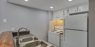 1718-1720 Hazel Street Gallery 8