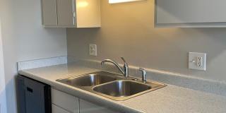 Amazing Renovated Apartments! Gallery 15