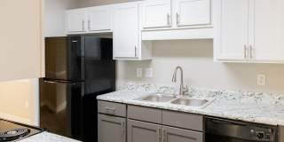 Twin Springs Apartment Homes Gallery 8
