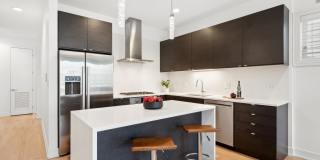 1021 N Hermitage Avenue Gallery 6