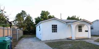 1768 NW 112th Ter Gallery 14