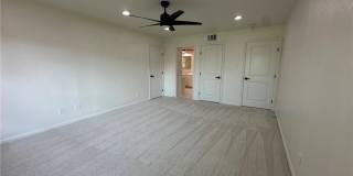 301 Bermuda Place Gallery 12