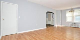 554 W Broadway Gallery 15