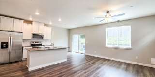 Newly Built Townhome 4bd 2.5ba Gallery 8