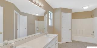 83 Brushwood Lane Gallery 16