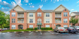 Excellent Elevator Condo for Lease Gallery 1