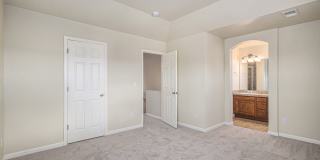 Spacious 3 bedroom in the heart of Castle Rock! Gallery 14