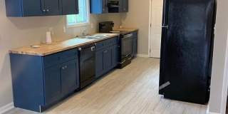 Room in 4 Bedroom Home at Mayson Turner Rd NW Gallery 13