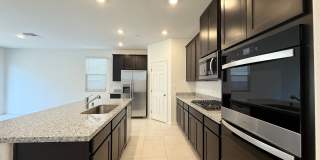 Modern Brand New Summerlin Home with 5 Bedrooms, Loft & Upgraded Finishes Gallery 4