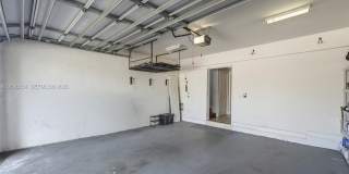 832 N Victoria Park Rd Gallery 24