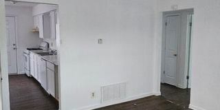 726 N 70th St Gallery 4