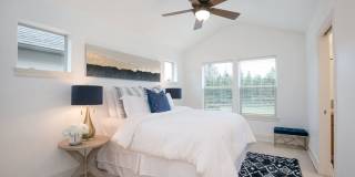Charming Newer Construction King City 3 Bedroom/2.5 Bath Home Gallery 16