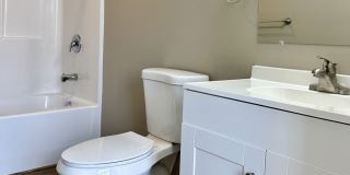 1780 Wilson Ave - 3 BR/2 Bath - $1490/mo Gallery 12