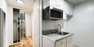 1825 Beloit Ave. Gallery 11