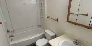 2 Bedroom 2 Bathroom Condo! Gallery 7